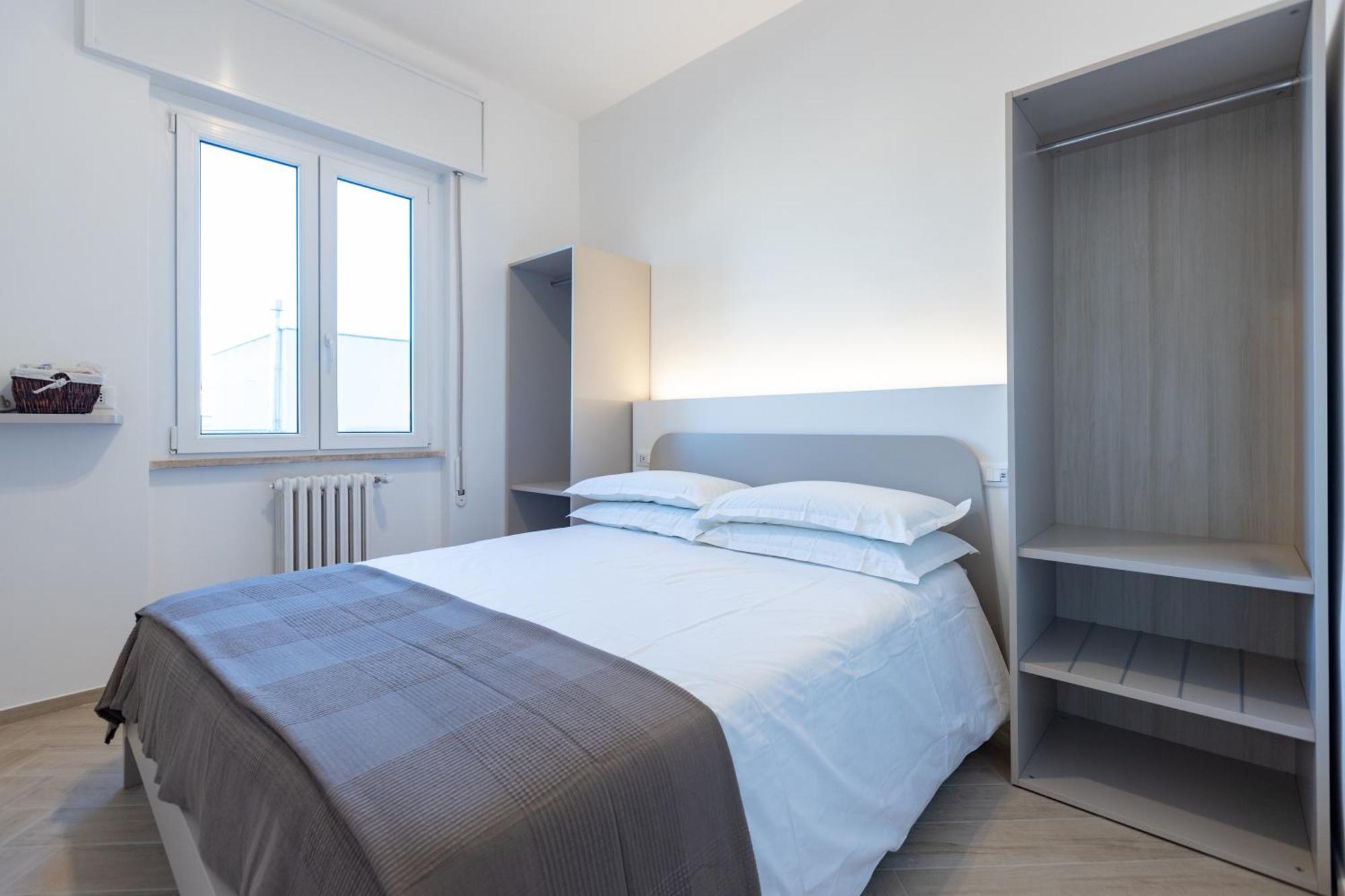 Pds Rooms Brindisi Bagian luar foto